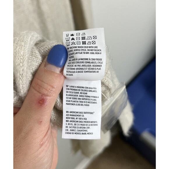 American Eagle Outfitters Nylon Cream Cardigan Soft Size XS Women’s - Picture 6 of 6